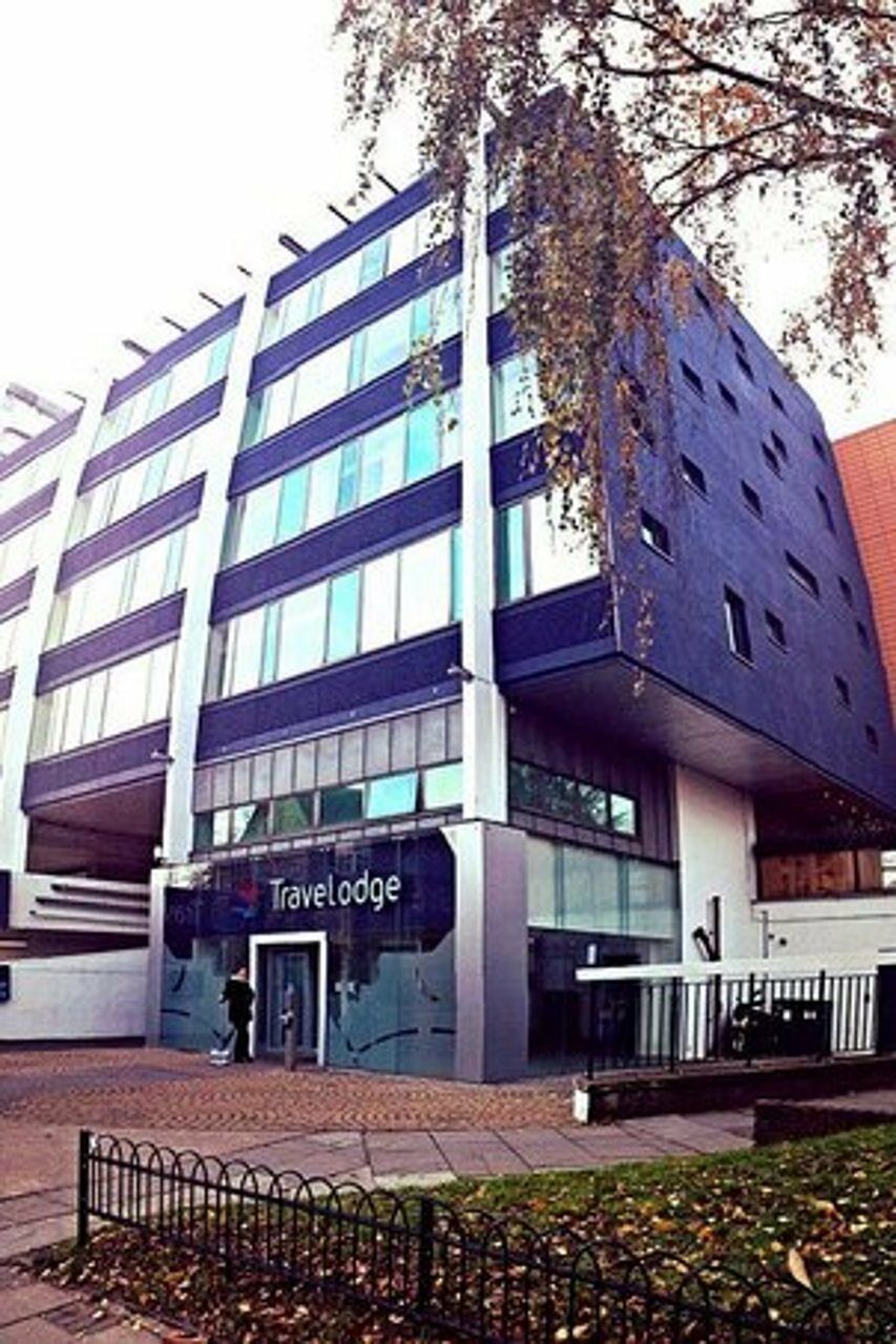 Travelodge London Teddington Buitenkant foto
